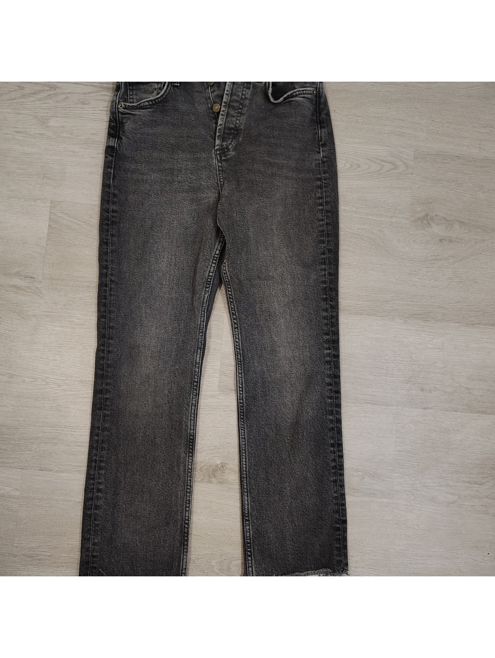 Zara Women's Straight Leg Jeans in Washed Black